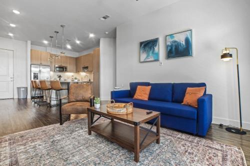Luxurious New Unit 2Bd2Ba Pool, Golf Sim