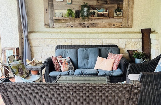 Luxurious Oasis Only 20 Min From Austin City Center!