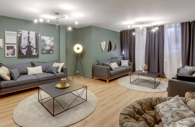Luxurious & spacious apartment, 125m2, République