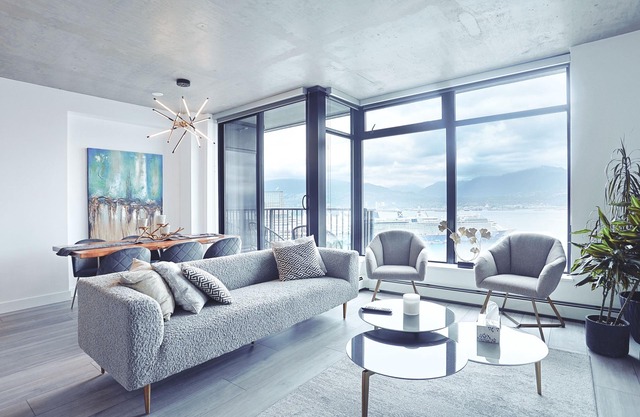 Luxury 2 Bed2 Bath condo in Vancouver's Prime Location Perfect for site seeing