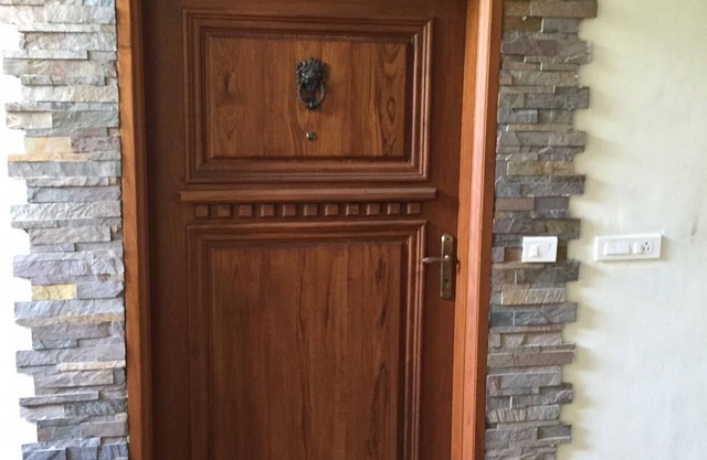 Luxury 3br 3ba Apartment on Chamiers Road