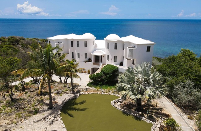 Luxury 4 Bedroom, 7 Bathroom Villa on Shoal Bay, Anguilla