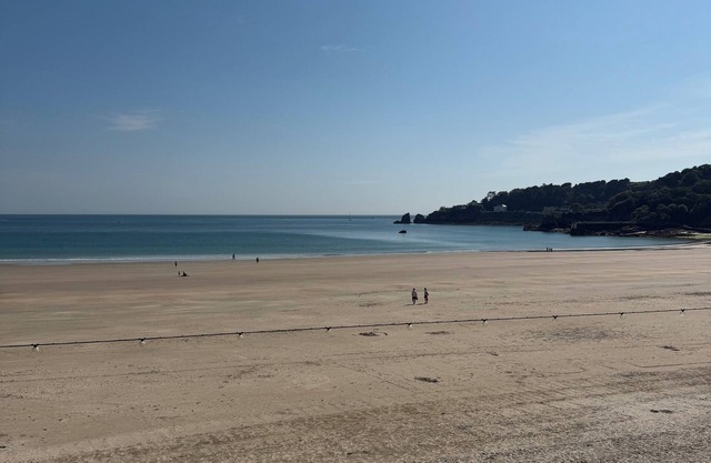Luxury 4 double bed apartment directly on the beach in stunning St Brelades Bay.