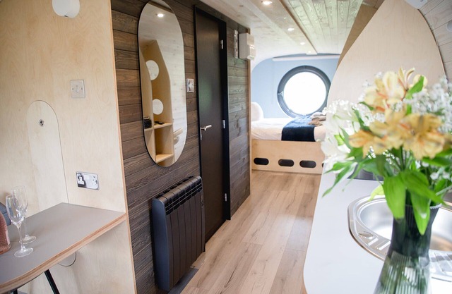 Luxury Anthropod - Whitewisp & Private Hot Tub