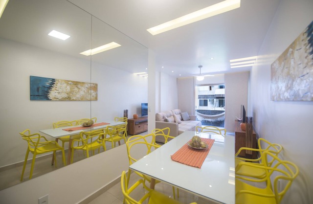 LUXURY APARTMENT brand new building in front of Praia do Forte with WIFI + NETFLIX