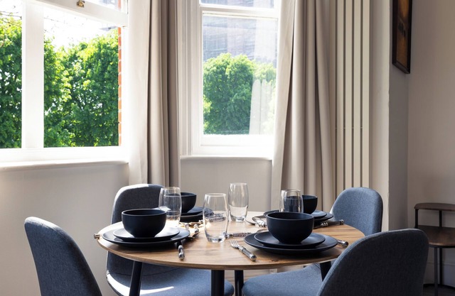 Luxury Apartment Short Lets & Serviced Accommodation Swiss Cottage/Belsize Park
