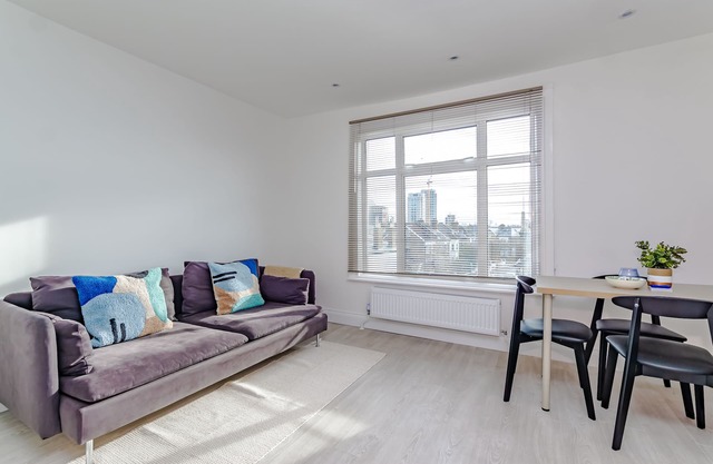 Luxury apartment with workspace