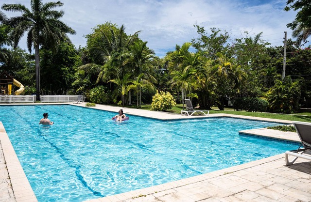 Luxury Apartments and Rooms The Lagoons