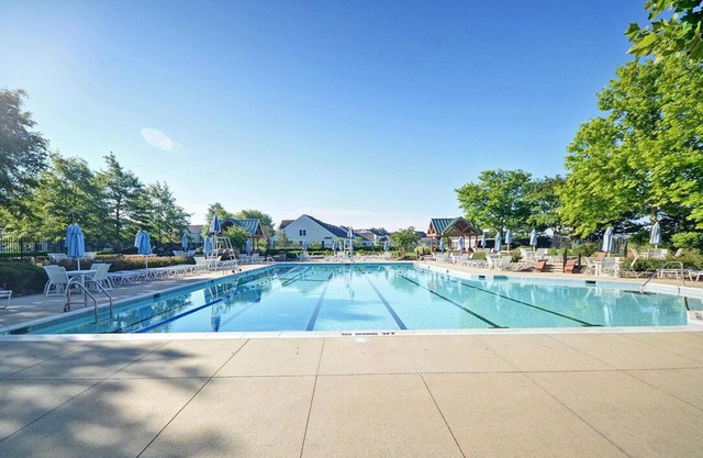 Luxury Bethany /Bear Trap 2nd Floor Golf Villa - Panoramic Golf Course Views