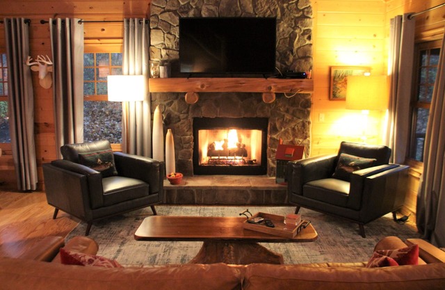 Luxury Cabin Retreat. Perfect for Family Fun or Romantic Get Away