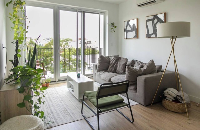 Luxury Condo with NYC skyline view