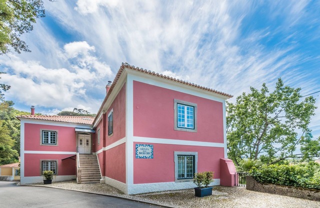 Luxury Cottage & Suites in Sintra