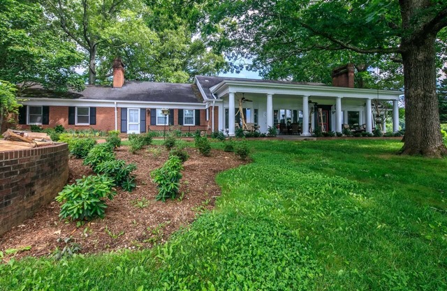 Luxury family retreat home with stunning mountain views.