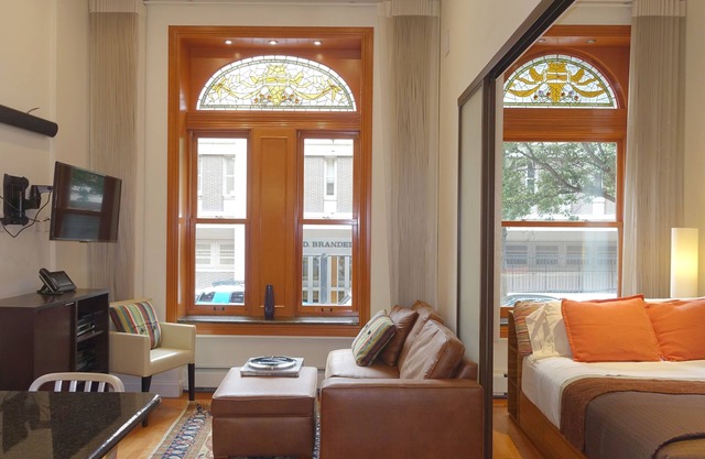 Luxury Fully Furnished 1 BR Apt in UWS with Special Discount for Long Term Stays