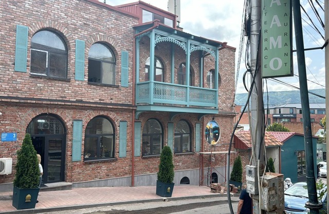 Luxury Guesthouse with 4 Premium Bedrooms & Private Wine Cellar