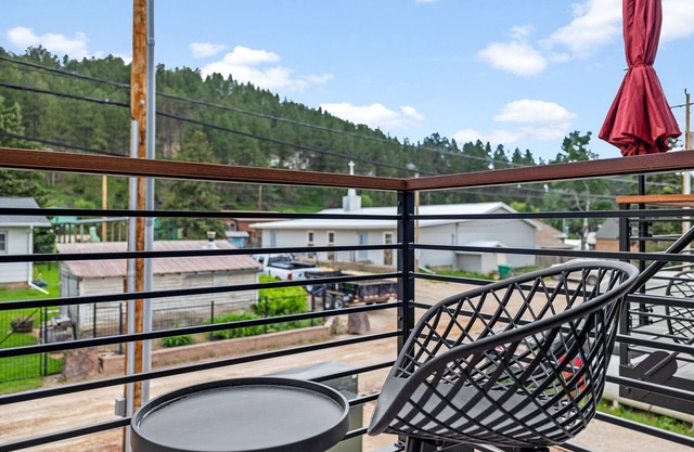 Luxury King Studio Downtown Main Street