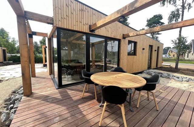 Luxury Lodge with Beach View