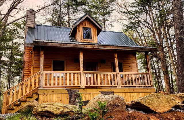 Luxury Mountain View Cabin Near Asheville, NC