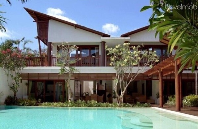 Luxury Nice Spacious 6 BR Family Villa Walk to Sanur Beach