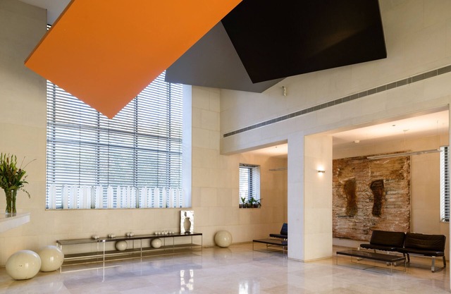 Luxury oasis-Parkings-BALFOUR/ROTHSCHILD