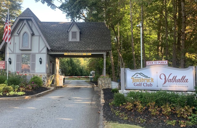 Luxury suite in gated golf community with Helen address
