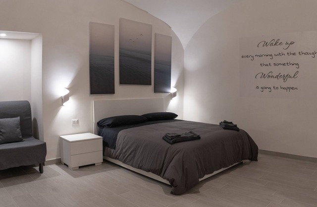 Luxury Suite in the center of Naples ★ ("Dietro al Plebiscito")