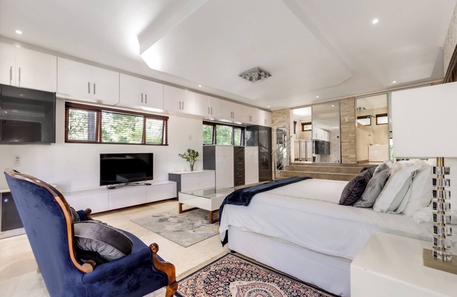 Luxury suite with exclusive offers and amenities in Midrand
