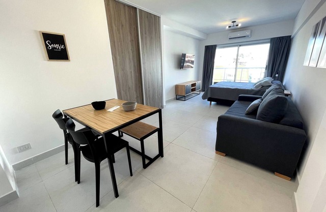 Luxury Temporary Rental with Pool in Caballito num2202