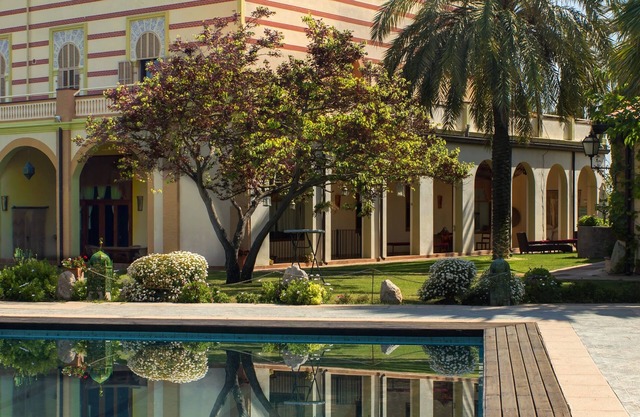 Luxury Villa near Sitges Barcelona with Large Pool, Tennis Court, BBQ area.