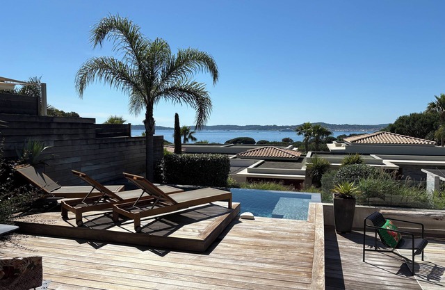 LUXURY VILLA CLOSED TO THE BEACH AND CITY CENTER