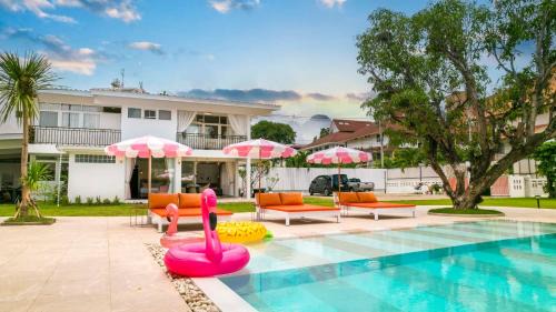 Luxury Villa on Nimman Pool Table Huge Garden