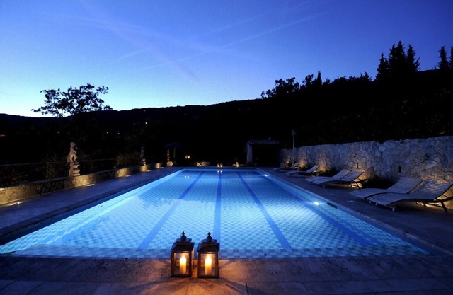 Luxury villa with large pool in a fabulous location with great views