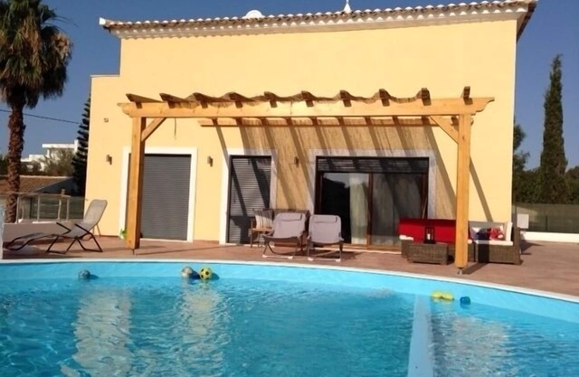 LUXURY VILLA WITH PRIVATE POOL AND FREE BOAT - BEACH AND GOLF