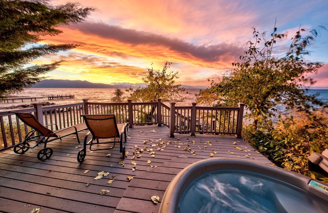 LX6 Lakefront Luxury Estate Cave Rock
