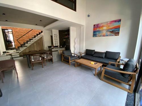 MầM Homestay
