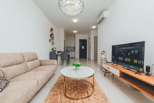 Macrolink Medini Verdant Stay 2BR 4pax by Our Stay