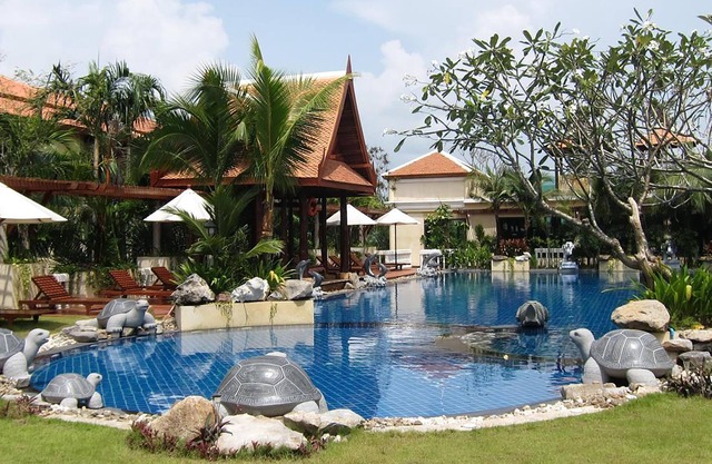 Mae Pim Resort Hotel