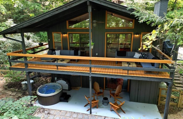 Maggie Valley 4BR Cabin w/Hot Tub in Serene Forest - Near Golf, Skiing & Hiking