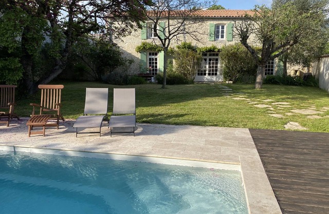 Magnificent 16th century farmhouse with swimming pool close beach Chatelaillon