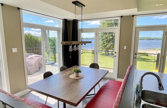 Magnificent edge of the great Nominingue lake