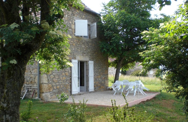 Magnificent GITE in AVEYRON located between Villefranche de Rouergue and Figeac