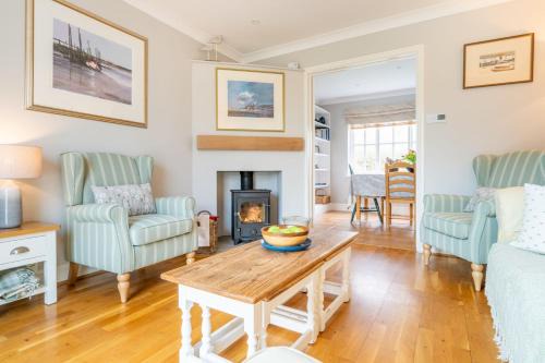 Mahonia Cottage