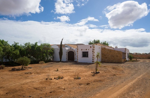 Mahostly Rosette House B