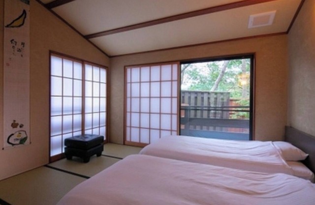 Main Building JapaneseWestern style room Sango 1/Yufu Ōita