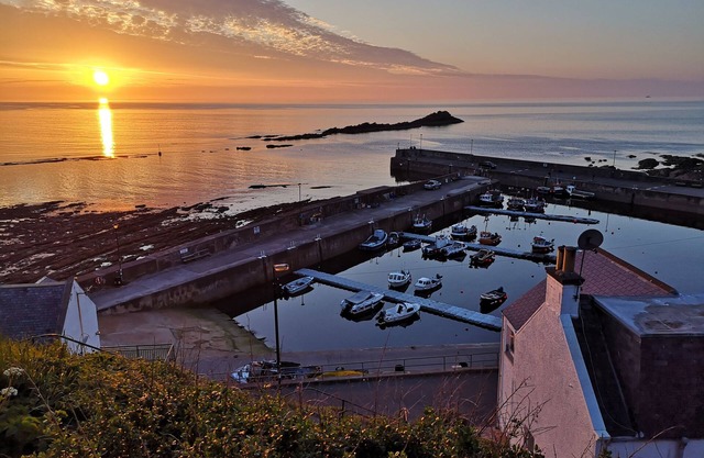 MAIN STREET, pet friendly, country holiday cottage in Gardenstown