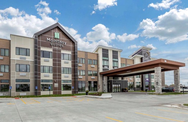 MainStay Suites Waukee-West Des Moines