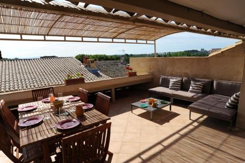 Maison confortable à Villeneuve-lès-Avignon, plancha incluse