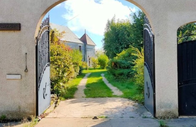 Maison de Charme en Bourgogne Avec Piscine