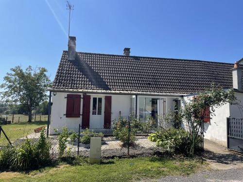 Maison de ferme rénovée avec jardin et animaux acceptés - FR-1-489-389