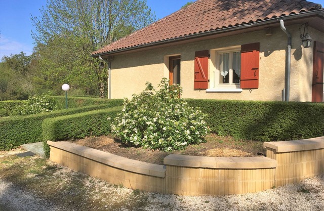 Maison du Lac by Interhome